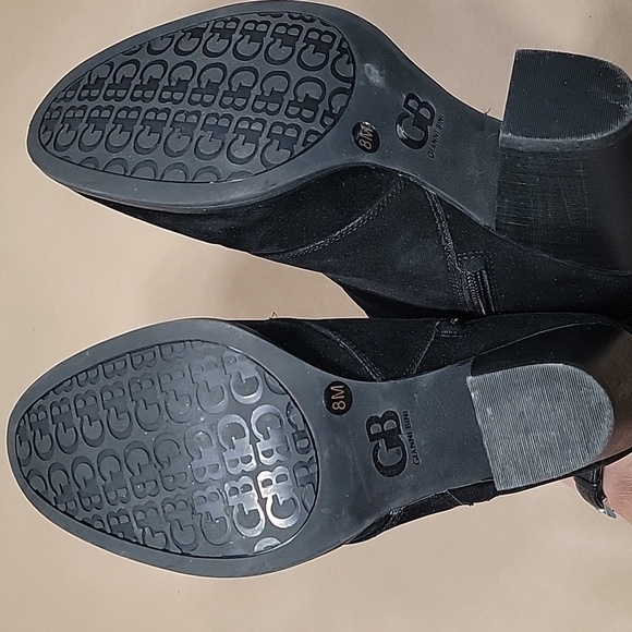 Gianni Bini Black Suede Booties.  NWOT, Size 8 - Picture 5 of 10